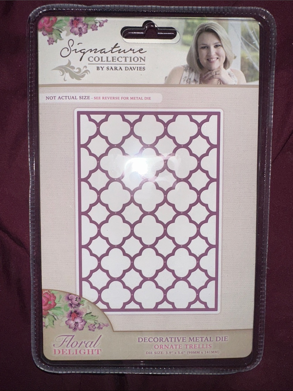 Signature Collection Decorative embossing folder, dies, all new sold together